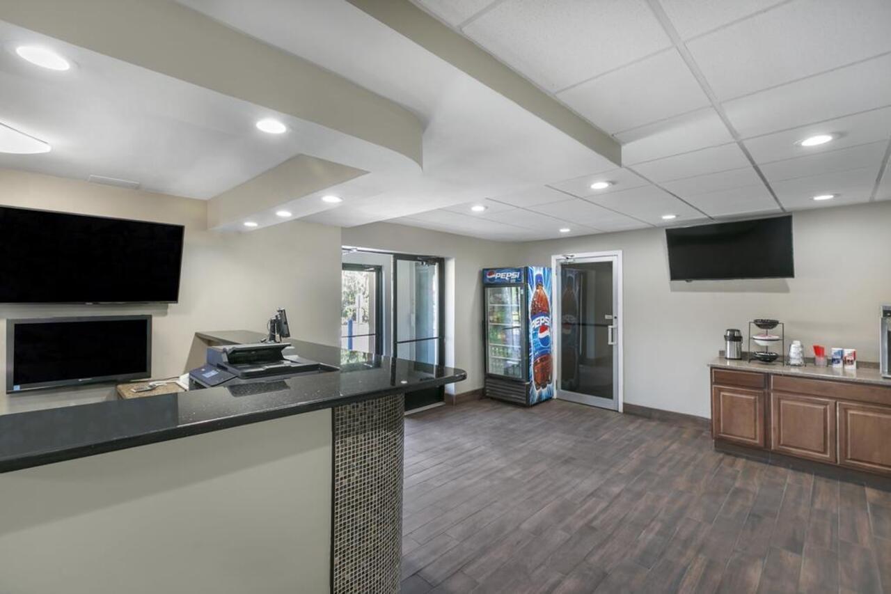 Knights Inn Bristol Levittown Zewnętrze zdjęcie