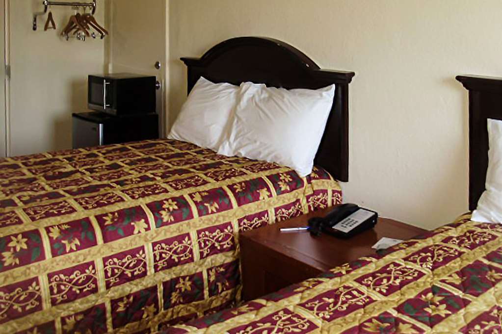 Knights Inn Bristol Levittown Pokój zdjęcie